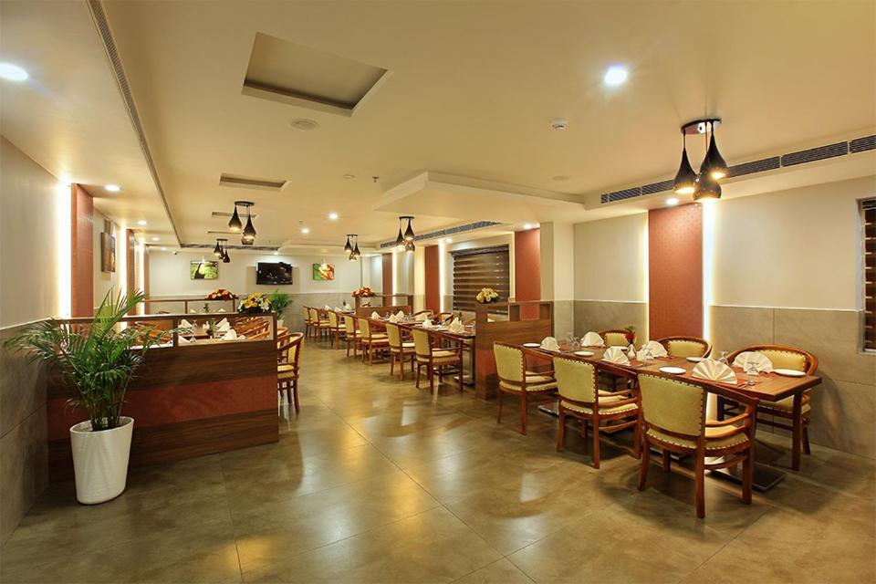 Lumbini Supreme 호텔 Thrissur 외부 사진