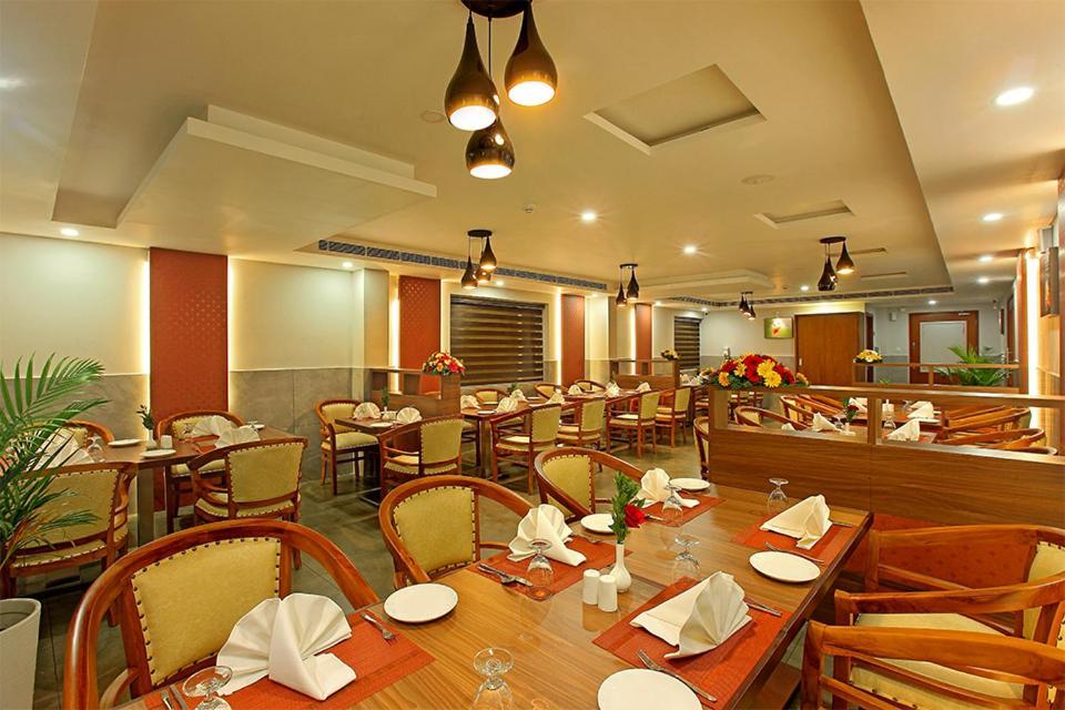 Lumbini Supreme 호텔 Thrissur 외부 사진
